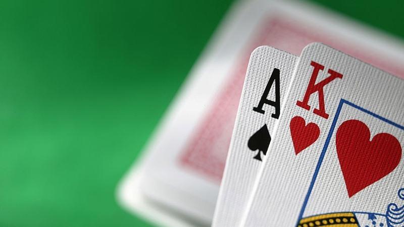 Khám phá cách chơi game đánh phỏm trực tuyến hấp dẫn và mẹo thắng lớn